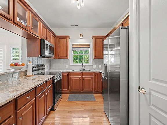 4th image of 7520 Lead Mine Rd APT 304