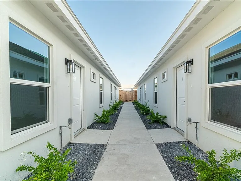 5805 Northwestern Ave #1 — Photo 13