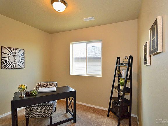 3rd image of 20346 Elaine Ln