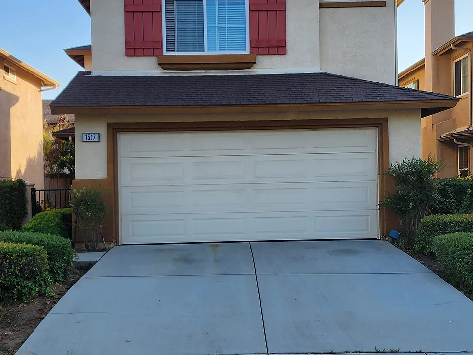 1517 Hornbeam Gln