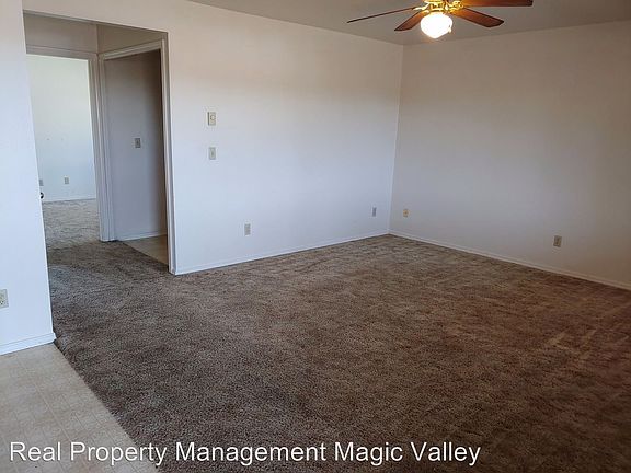 2nd image of 527 Borah Ave W APT D