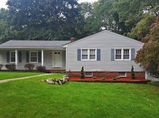 16 Westgate Dr, Sparta, NJ 07871