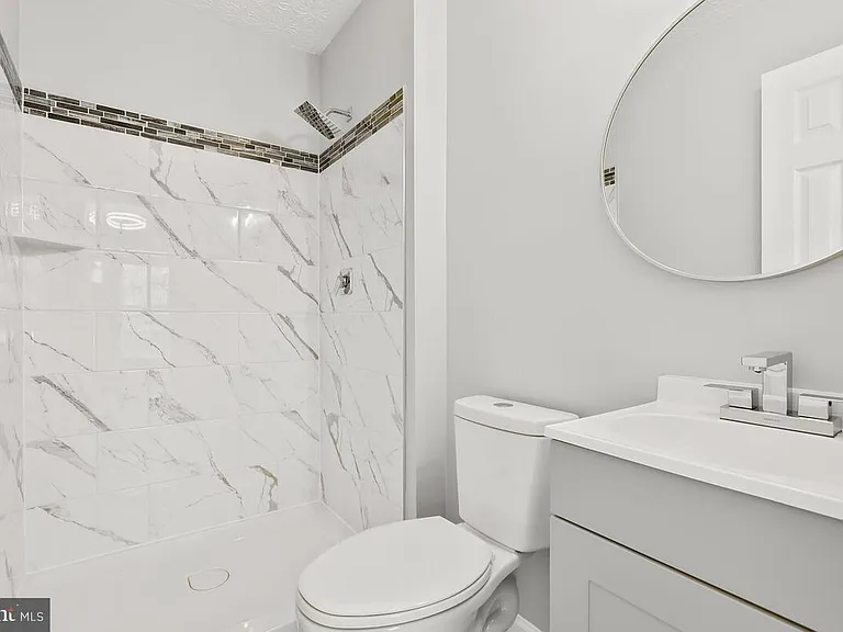 7802 Shallowbrook Ct — Photo 26