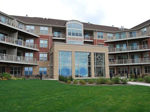 4th image of 4130 S Lake Dr #380