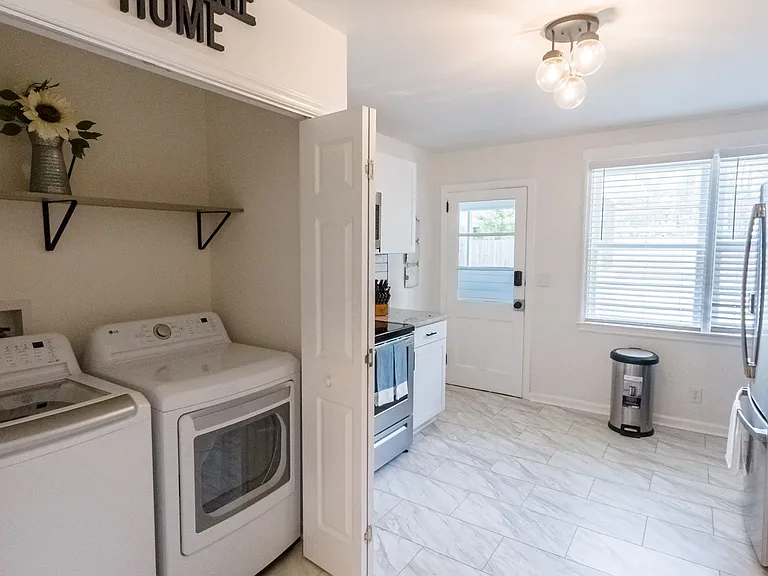 1421 Colin Kelly Dr — Photo 31