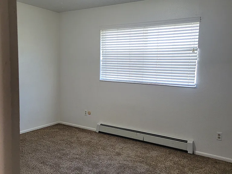 353 1/2 N 500 E — Photo 5