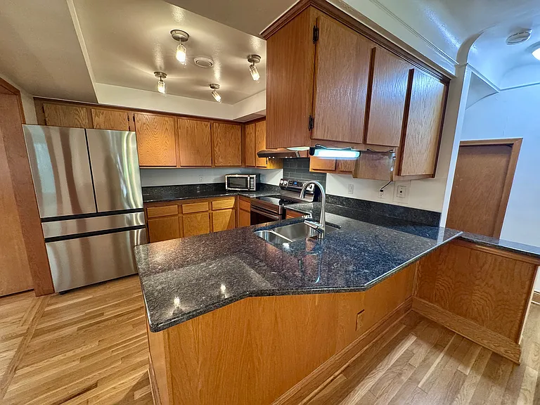 17 Avonwood Blvd — Photo 13