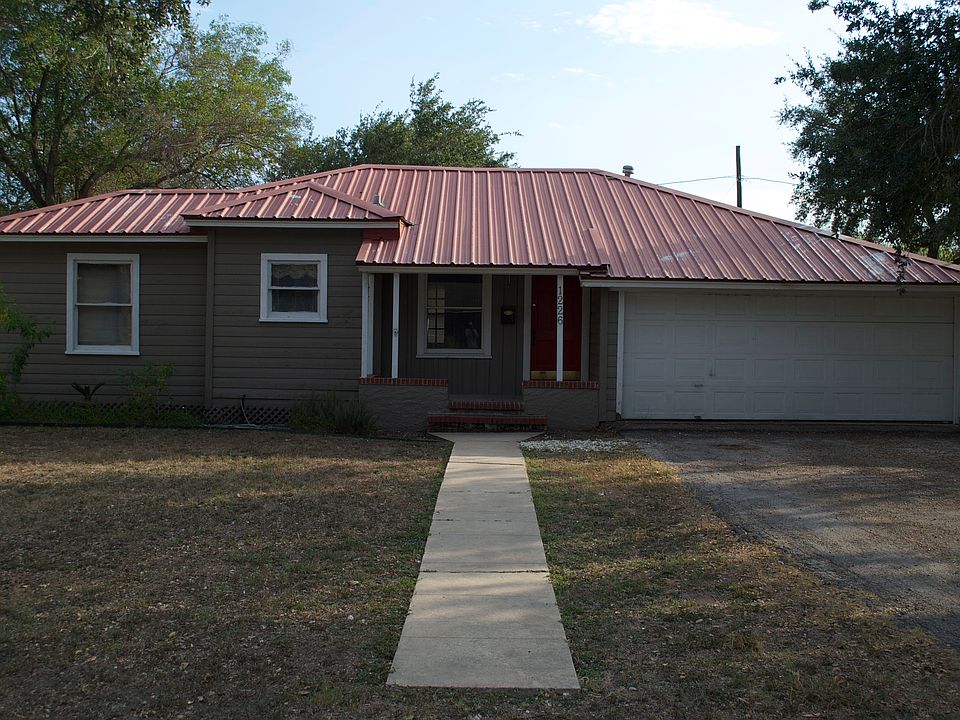 1st image of 1226 Catherine Dr
