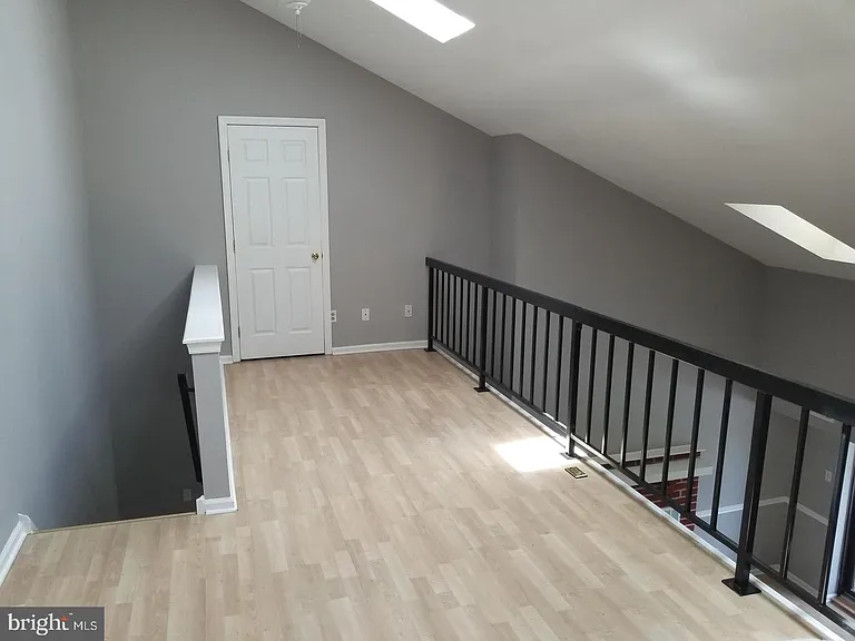 932 Washington Pl #32 — Photo 15