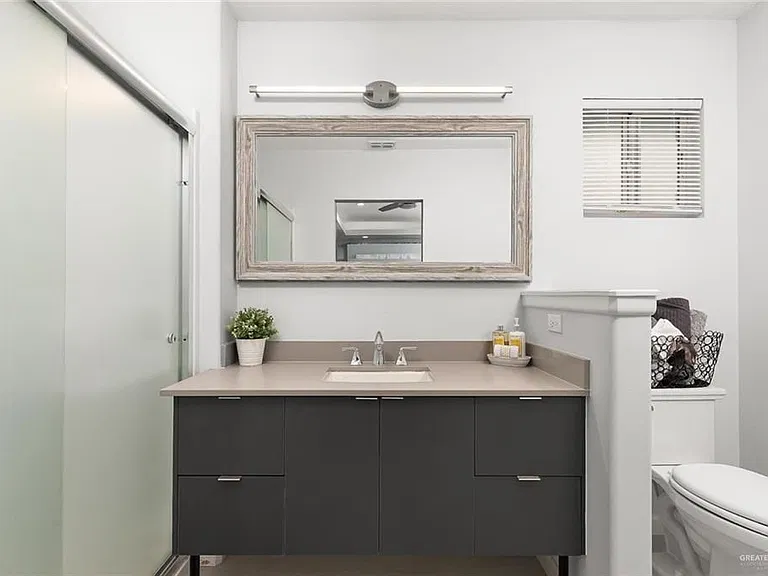 513 San Antonio Ave #8 — Photo 6