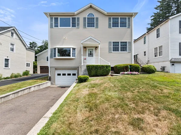 15 Thornhill Road, Greenwich, CT 06878