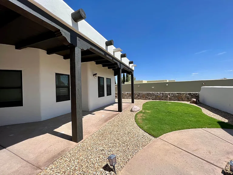 1140 Portico Trl — Photo 13