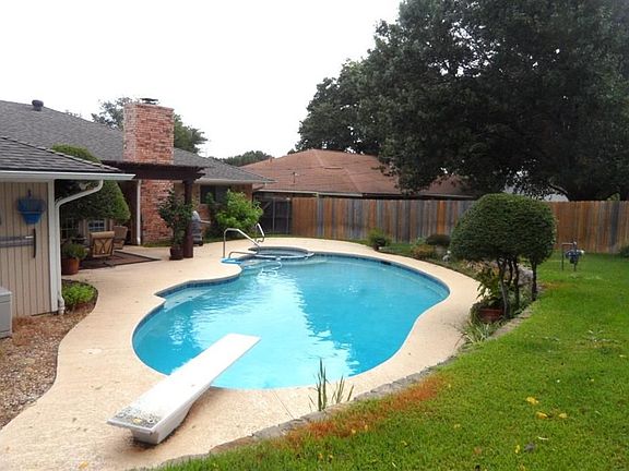 2nd image of 214 Turpin Dr