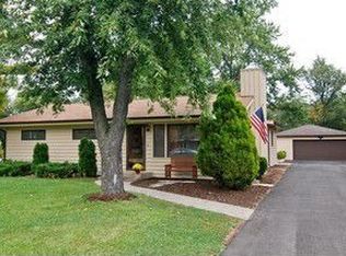 23137 N Prairie Ln, Prairieview, IL 60069