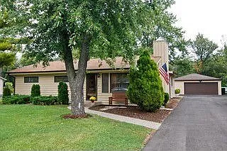 23137 N Prairie Ln photo 1