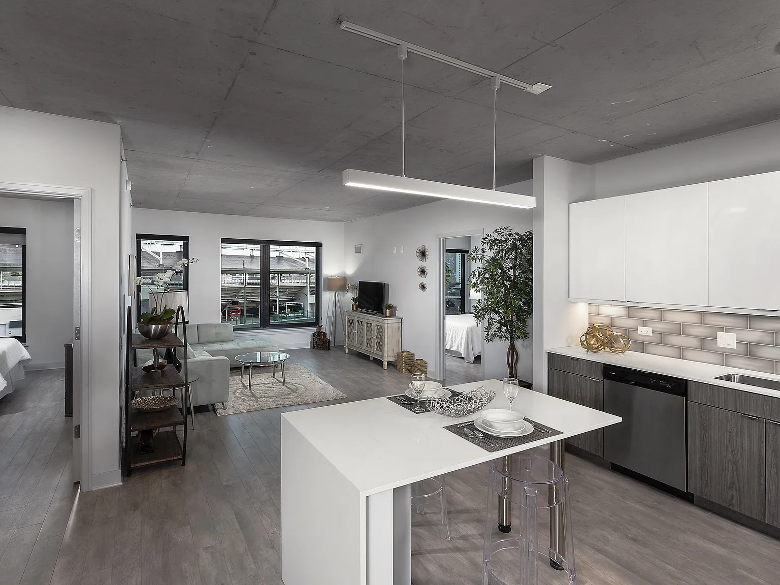 Residences at Addison & Clark — Photo 2