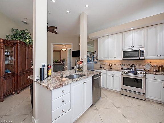 5th image of 1885 Les Chateaux BLVD #8-204