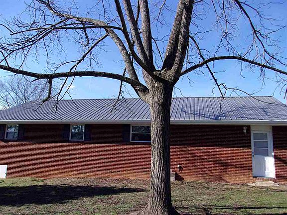 4th image of 3502 Birch Ave