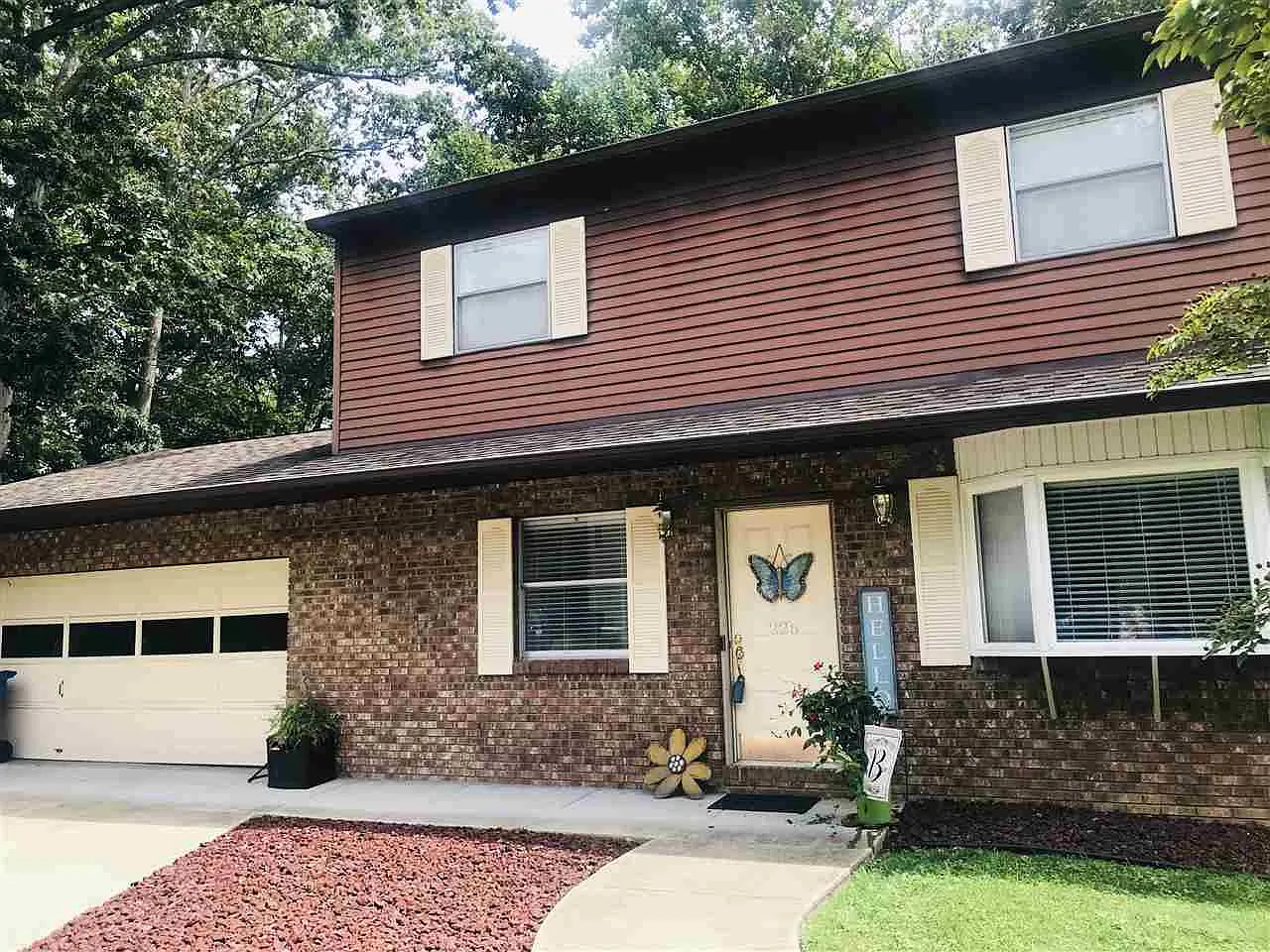 226 Forest View Dr photo 1