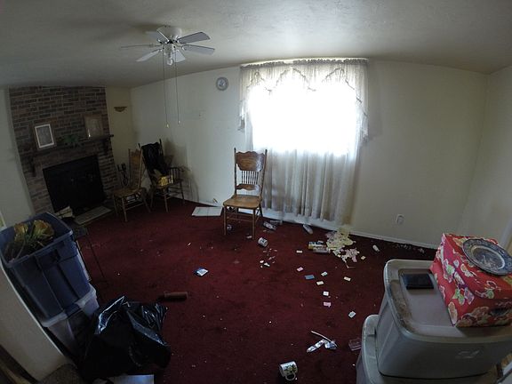 4th image of 6418 N Thatcher Ave