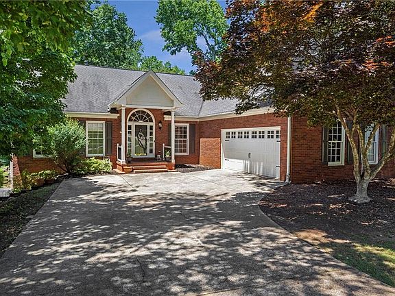 2nd image of 4840 Leeds Ct