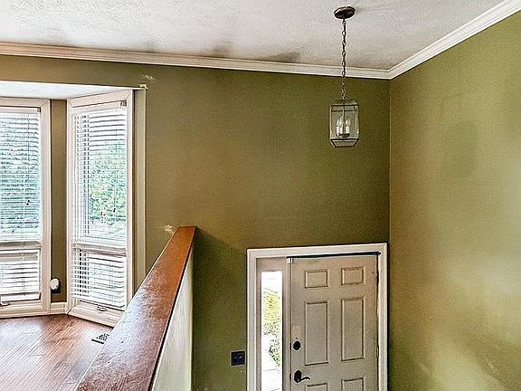 2nd image of 6005 N 109th St