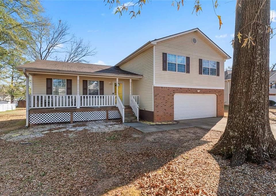 1st image of 5370 Queen Ester Ct