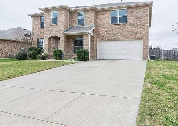 2nd image of 713 Seguin Ln