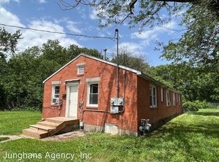2005 N Adams St, Junction City, KS 66441