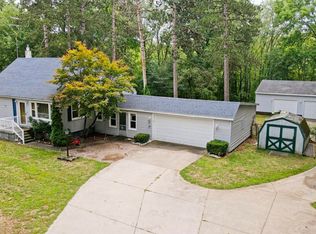 490 Seventeen Mile Rd, Kent City, MI 49330