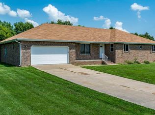 2402 S 17th Ave, Ozark, MO 65721