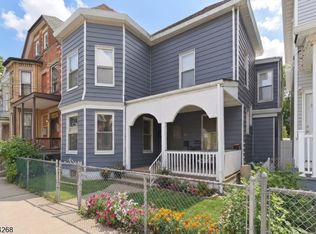 27 Jacques St, Elizabeth City, NJ 07201