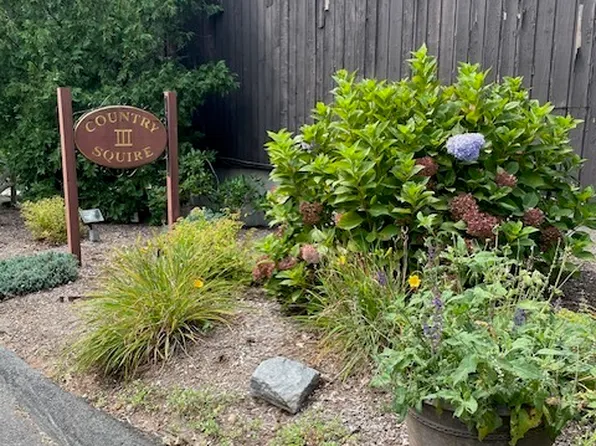 14F Country Squire Drive #14F, Cromwell, CT 06416