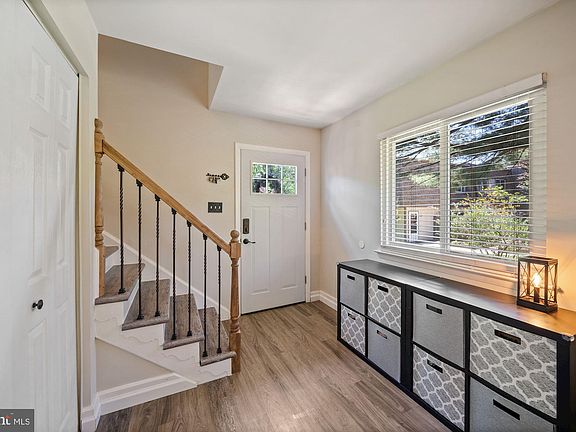 3rd image of 3835 Joshua Pl Suite B