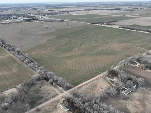 28719 W Harry St, Garden Plain, KS 67050