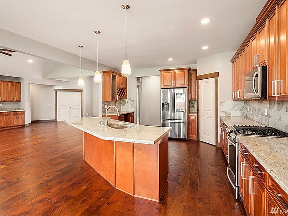 5th image of 13833 110th St NE