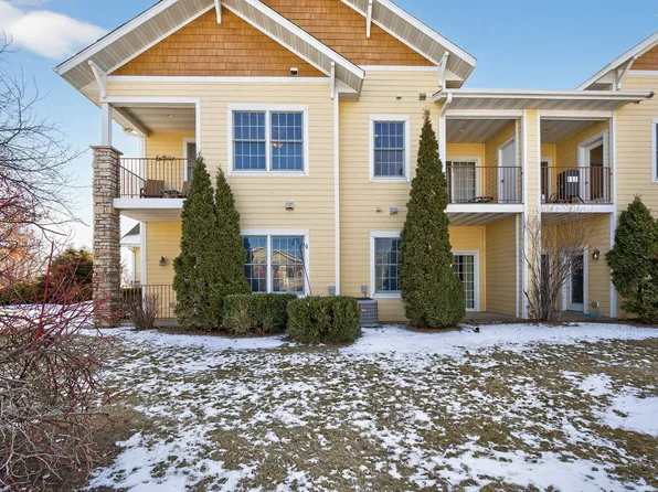 755 Hickory Way Unit 6, Lake City, MN 55041