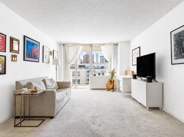 220 E 65th St, New York, NY