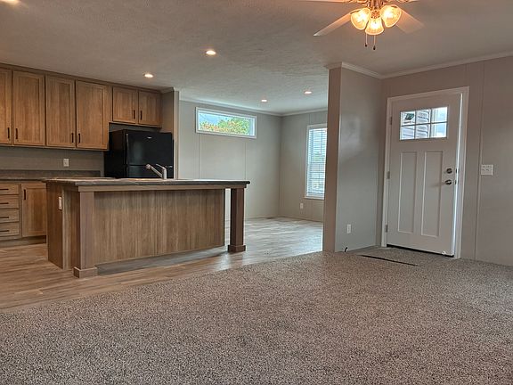 3rd image of 2549 Loch Lomond Dr #232