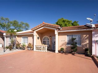 17235 NW 71st Pl, Hialeah, FL 33015