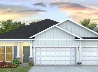 82 Farm Owl Dr W, Freeport, FL 32439