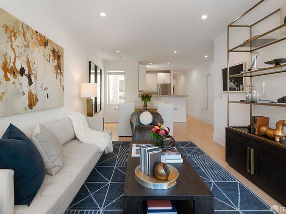 4th image of 2315 Van Ness Ave APT 3