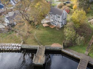 10 Schooner Cove Rd, Halifax, NS B3Z2B4