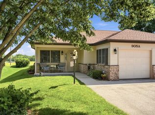 905 Coventry Ln #A, Sterling, IL 61081