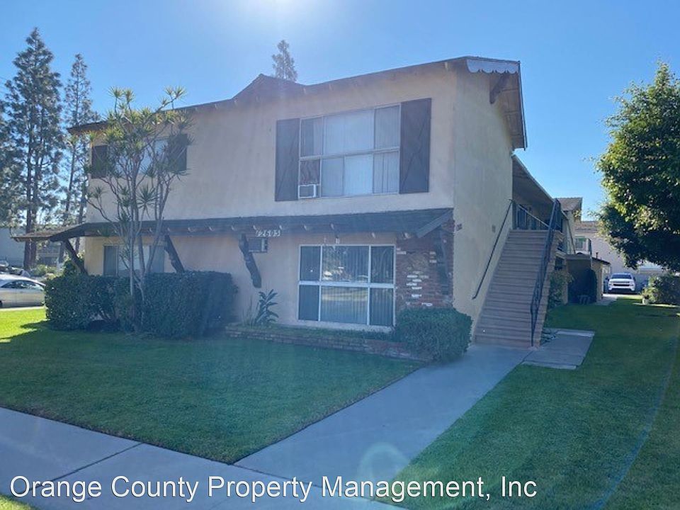 1st image of 12605 Kensington Ln APT 1