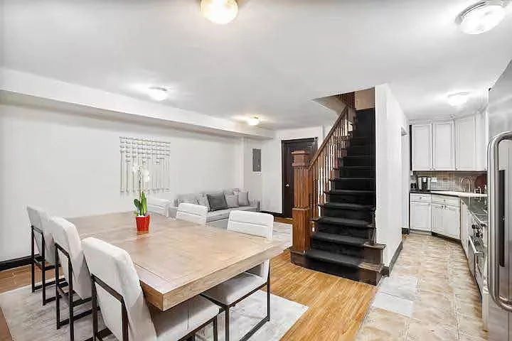 306 E 52nd St #1 — Photo 8
