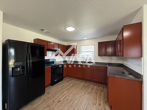 4th image of 8406 Adams Hill Dr