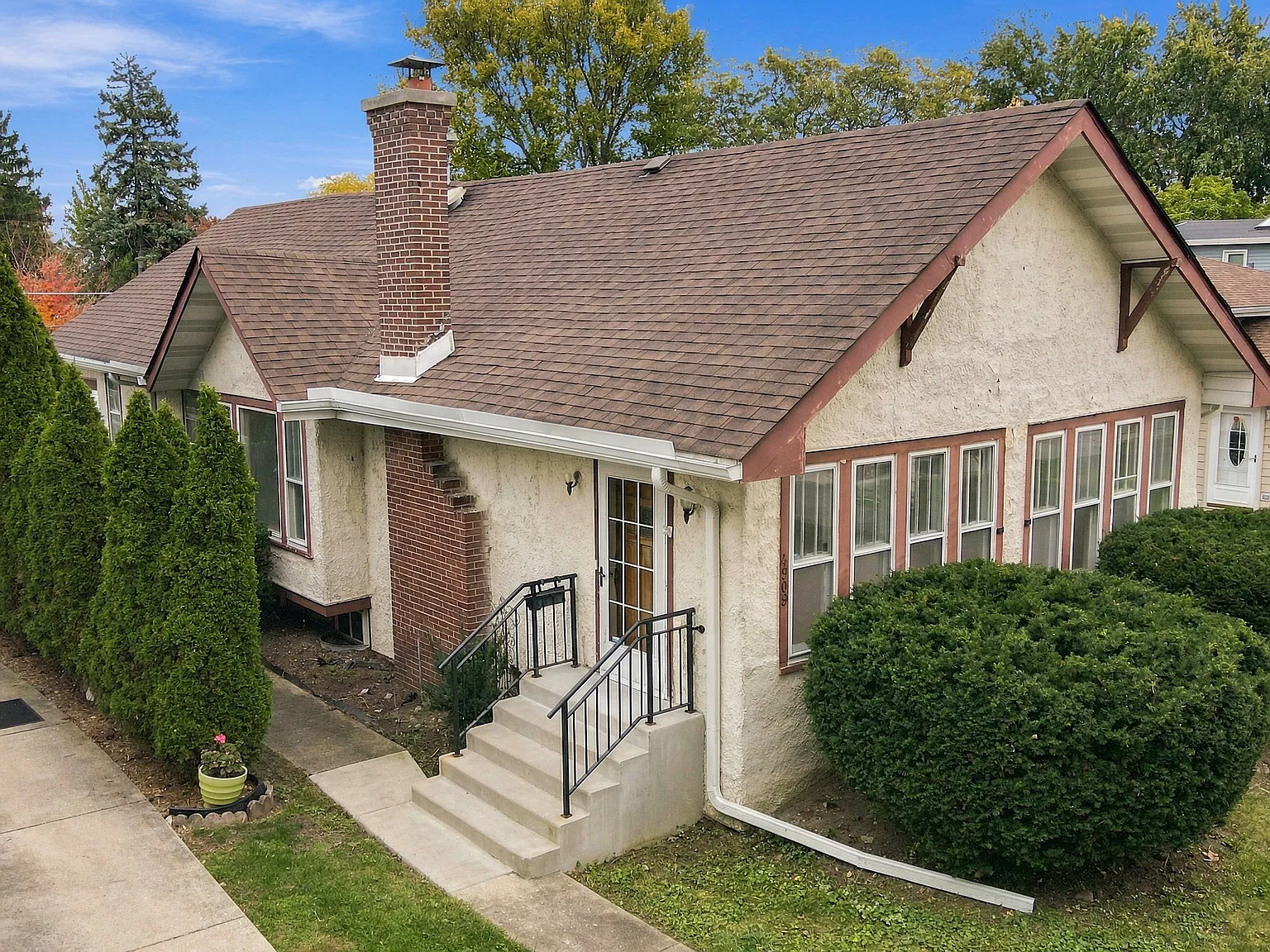 4909 Edward Ave — Photo 1