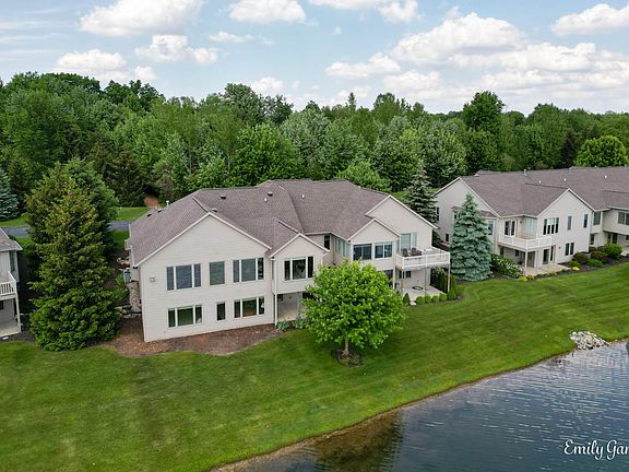 4th image of 4866 Faringdom Grove Dr
