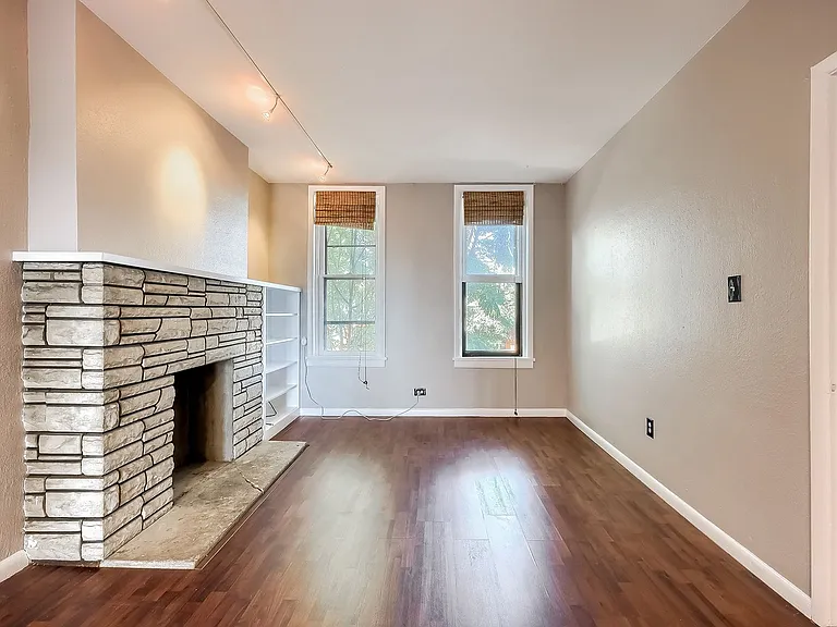 2136 W 28th Ave — Photo 3